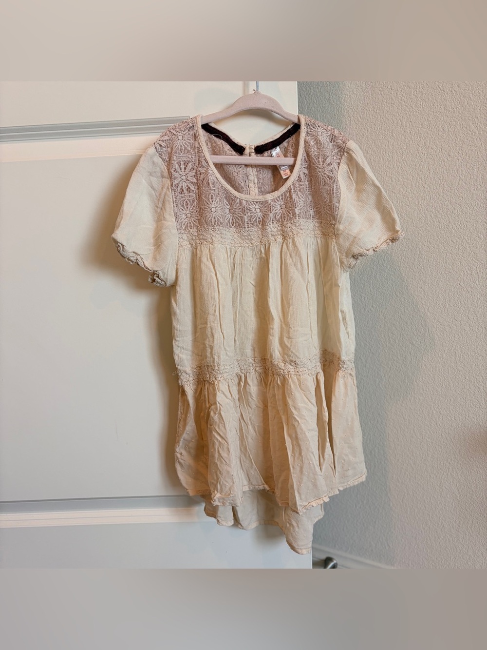 Xhilaration little girls cream top